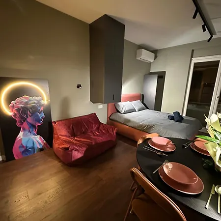 Urban Charm New Bazaar 地拉那